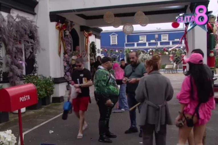 Goca Džehverović sa ukućanima