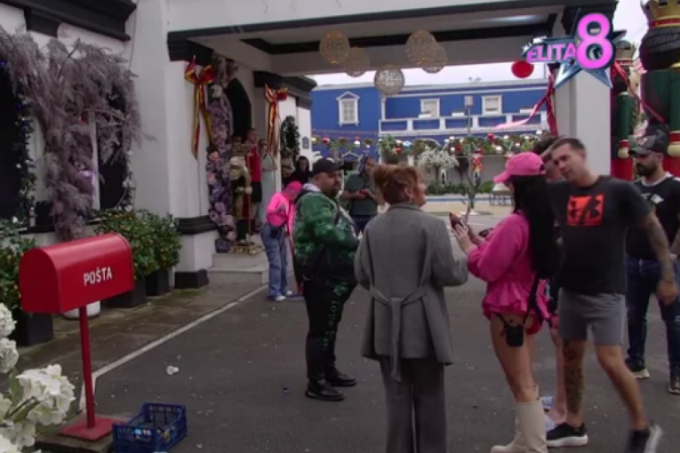 Goca Džehverović sa ukućanima