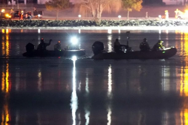 UŽAS NA DUNAVU! Oba roditelja se UDAVILA dok su spasavala svoju bebu, majku povukla struja, otac izdržao do dolaska spasilaca