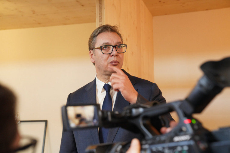 Predsednik obilazi fabriku Kolarević u Ćićevcu