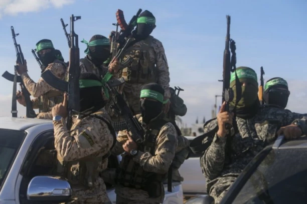 HAMAS ZAVODI TEROR U GAZI! Smrt onima koji uzimaju američku humanitarnu pomoć