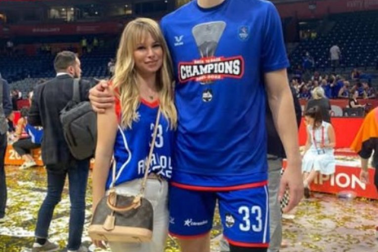 Iz perioda dok je Filip nosio dres Anadolu Efesa