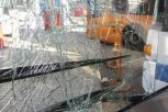"BILO JE BUČNO I ZAISTA STRAŠNO!" Vozač autobusa opisao trenutak žestokog sudara u Zemunu: Odjednom je prešao u moju traku...
