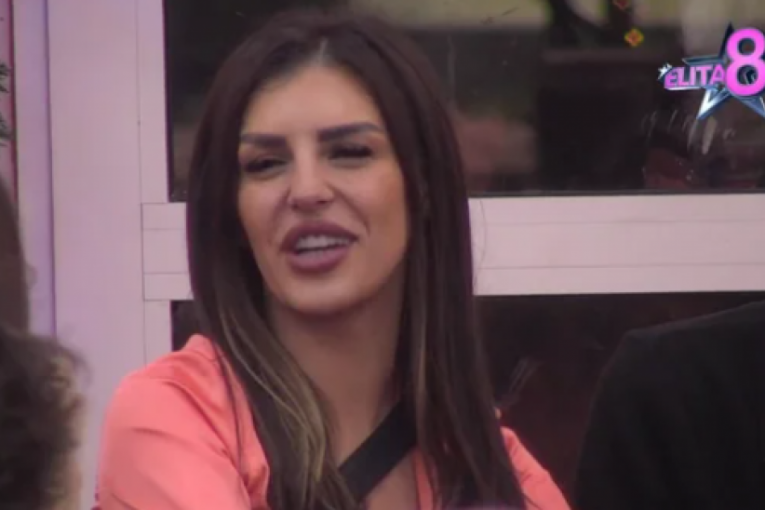 Aneli Ahmić i Ena Čolić