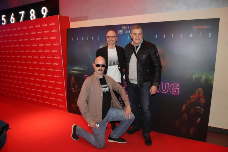 Poslednji krug momci premijera filma