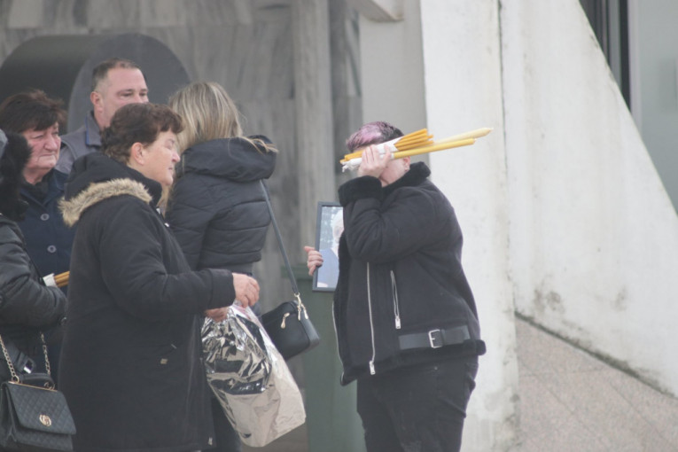 Sahrana Matorine majke