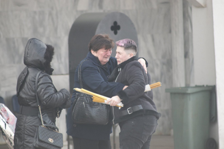 Sahrana Matorine majke