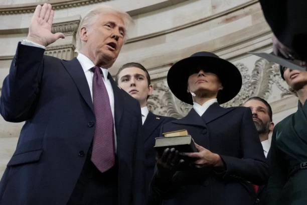 TRAMP KREĆE U BORBU PROTIV ANTIHRIŠĆANSKOG RASPOLOŽENJA: Posle osnivanja prve Kancelarije za veru u Beloj kući, formira se i Komitet za verske slobode