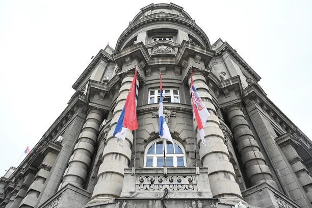 BLOKADERI I ANARHOSINDIKALISTI PROTIV SRPSKIH STUDIJA U NIŠU: Pretarali su!