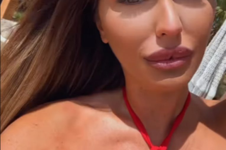 Ana Radulović Instagram