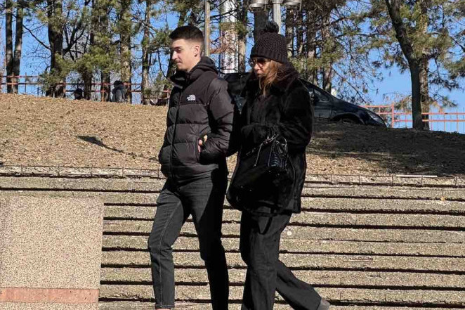 Sin i supruga Dejana Matića na sahrani