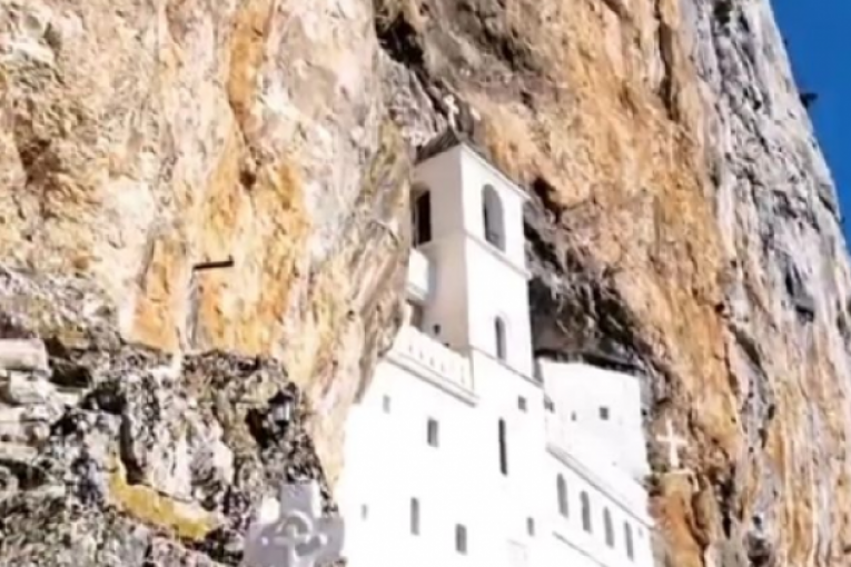 Milan Milošević u manastiru Ostrog