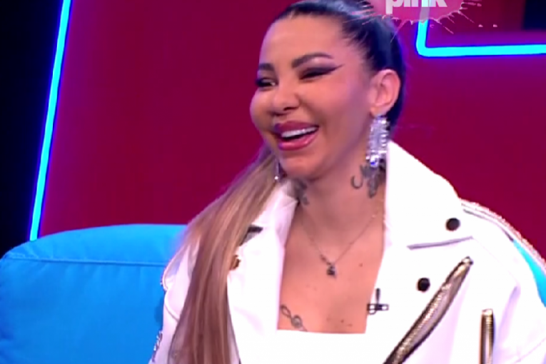 Aneli Ahmić Amig show