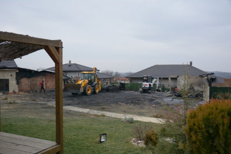 Izgoreli restoran fudbalera Crvene zvezde!