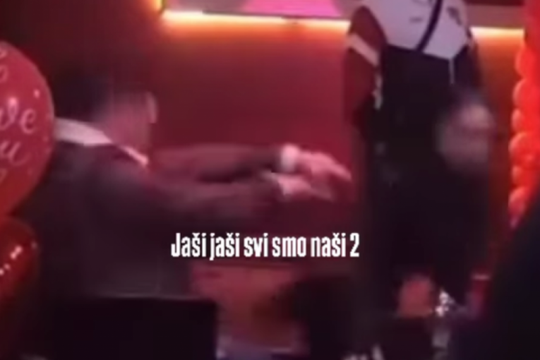 Gastoz gurnuo Anđelu Elita 8 Zadruga žurka snimak