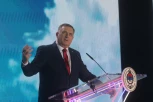 "MI ĆEMO DANAS POLICIJOM I NAŠIM PRAVOSUĐEM BRANITI USTAV!" Milorad Dodik se obratio narodu Banjaluke nakon sramne presude!