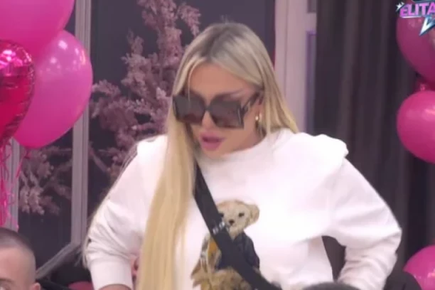 SOFIJI JANIĆIJEVIĆ SE BLIŽI KRAJ U ELITI!? Dramatični obrt u Beloj kući - ČEKA SE ZVANIČNA ODLUKA!