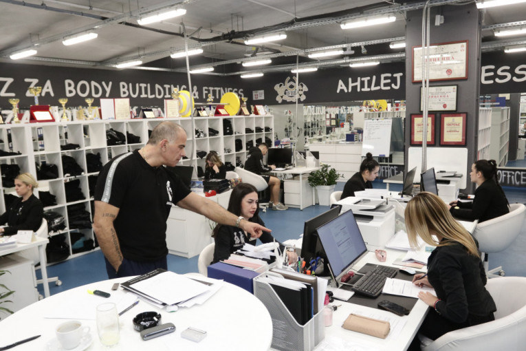 Aleksandar Đorđević Simetrija