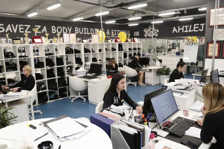 Aleksandar Đorđević Simetrija