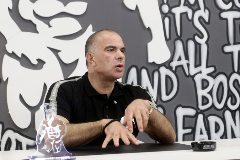 Aleksandar Đorđević Simetrija