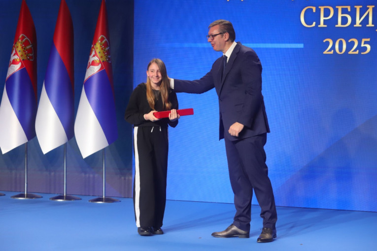 Aleksandar Vučić dodeljuje ordenje na Dan državnosti