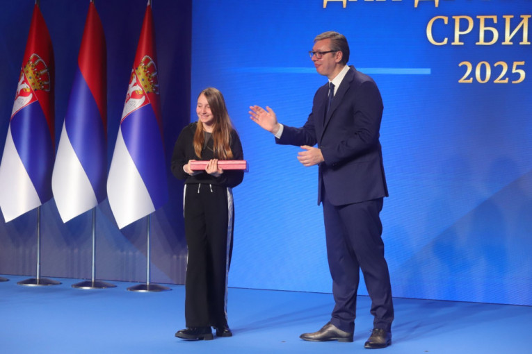 Aleksandar Vučić dodeljuje ordenje na Dan državnosti