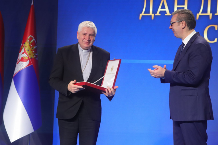 Aleksandar Vučić dodeljuje ordenje na Dan državnosti