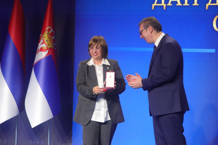 Aleksandar Vučić dodeljuje ordenje na Dan državnosti