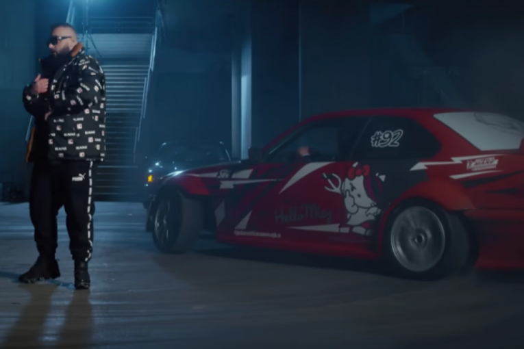 Milica Tikić u spotu Bube Koreli i Džala Brata