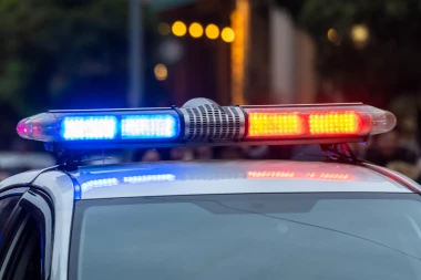 OTAC PRONAŠAO OBEŠENOG SINA (11) U DVORIŠTU KUĆE! Užas u Orahovu!