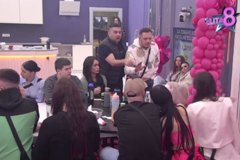 Haos Anđele i Gastoza