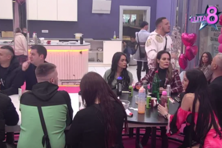 Haos Anđele i Gastoza