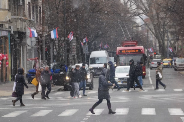 STIŽE PESAK IZ SAHARE! Nebo će biti kompletno zamućeno, evo kada će padati PRLJAVA KIŠA!