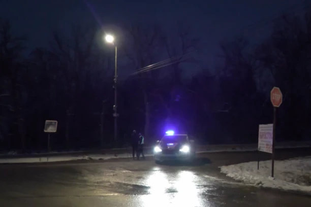 STRAŠNA NESREĆA KOD LAZAREVCA Od siline udarca čovek proleteo kroz šoferšajbnu!