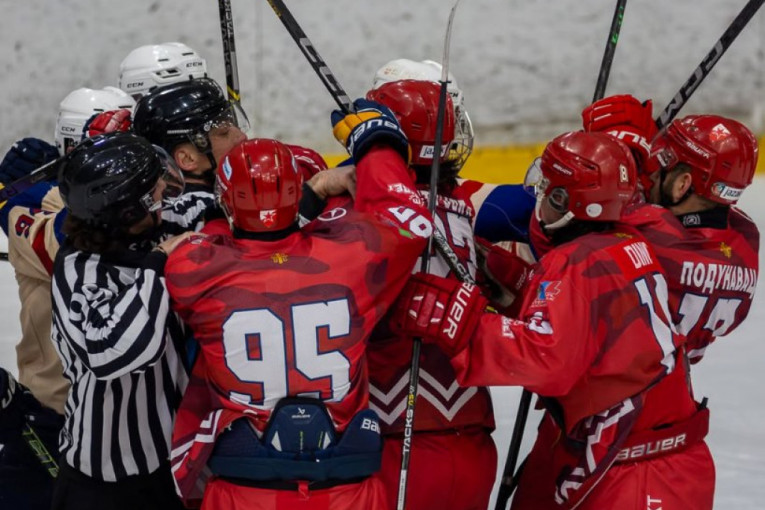 Crveno-beli "oklopnici" savladali Zagrepčane i plasirali se u polufinale IHL lige