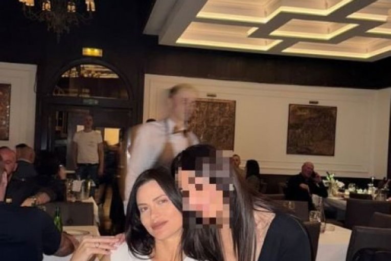 Milica slavi rođenje kume