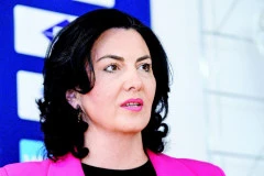 DRAGANA SOTIROVSKI OSTAJE IZA REŠETAKA! Produžen pritvor bivšoj gradonačelnici Niša!