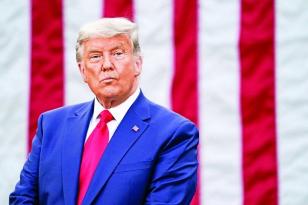 SKANDAL! TRAMP ISMEJAO FRANCUZE KAO NIKO PRE: Ovo mu neće oprostiti, pogodio ih je u živac (VIDEO)