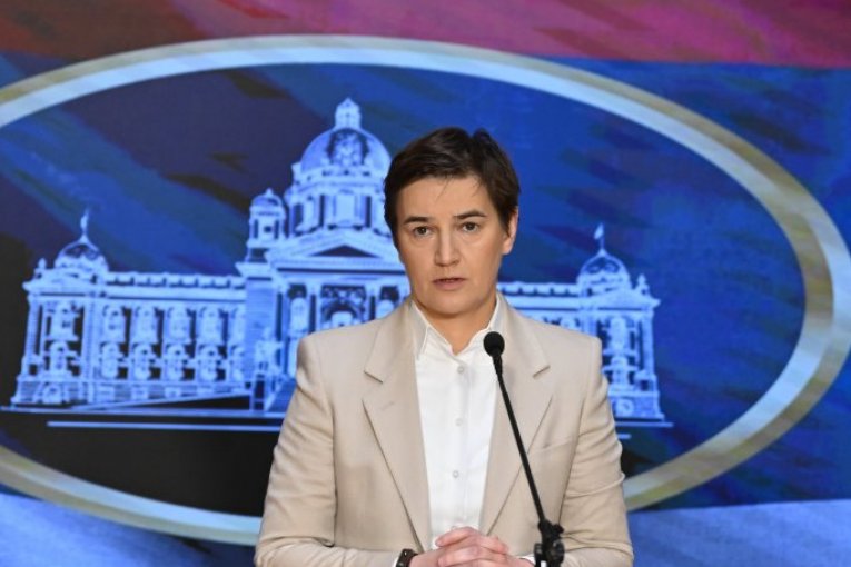 NAKON 10 MESECI TERORA I LAŽI, NAROD IH JE PROZREO: "CN gas je laž u rangu zvučnog topa - blokaderi, došao je kraj!"