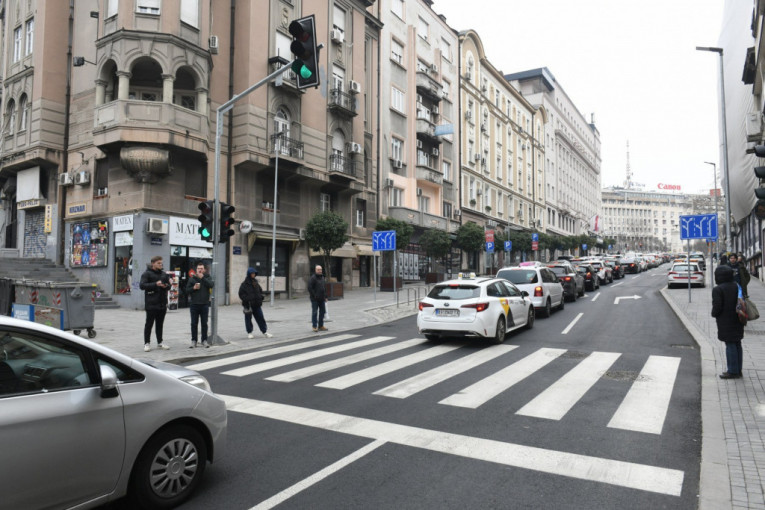 Nove oznake na Prizrenskoj ulici u Beogradu-zbunjujuća horizontalna signalizacija 