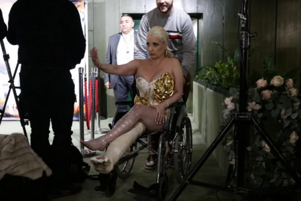 NE ODUSTAJE OD EVROVIZIJE! Maja Nikolić apsolutna rekorderka - ponovo se prijavila na PZE, poslala DVE PESME!