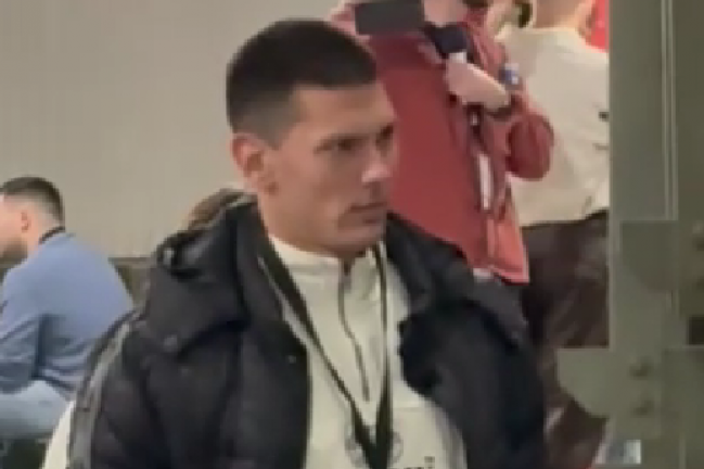 Dečko Mimi Mercedez u bekstejdžu