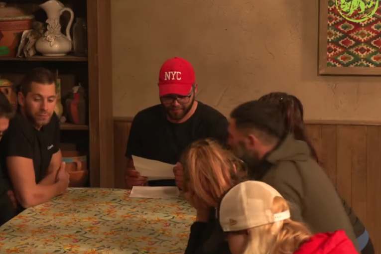 Farmeri igraju Igru istine