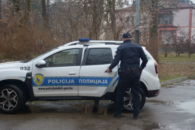 ZAPALJEN AUTOMOBIL SUPRUZI ZAMENIKA GRADONAČELNIKA! Policija traga za počiniocima!