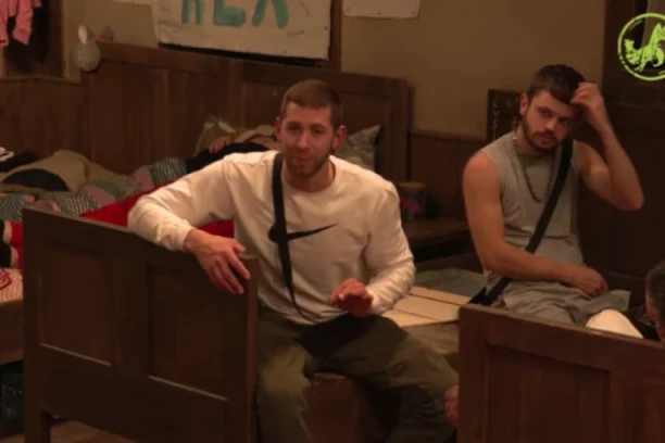 ALEKSANDRA BABEJIĆ SE ZALETELA NA BOŽU DŽONSA: Nasela na njegove PROVOKACIJE, napravila KARAMBOL u kući!