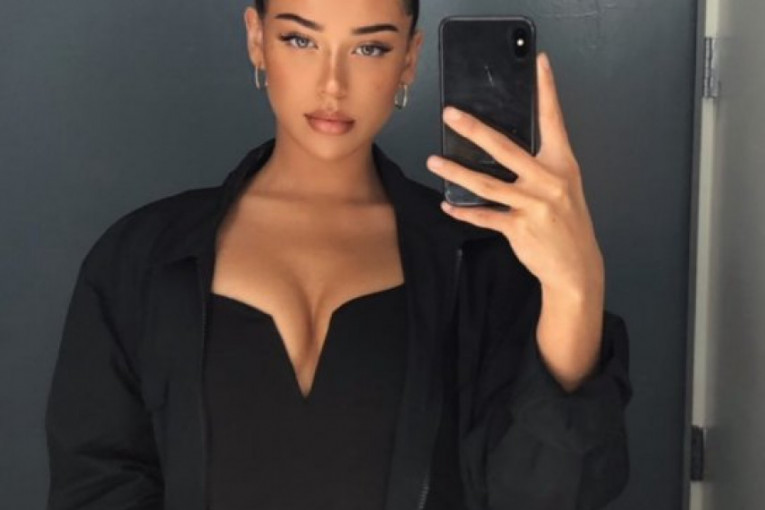 Atraktivna crnka izazvala buru u britanskim medijima