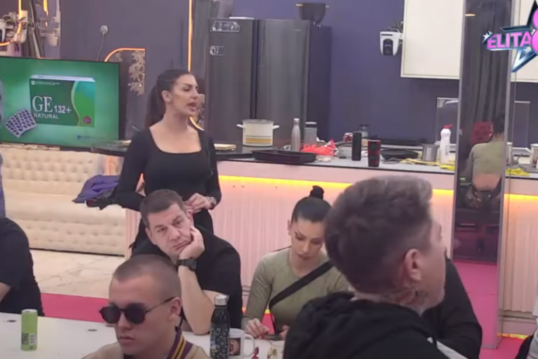 Ena Čolić i Jovana Tomić Matora