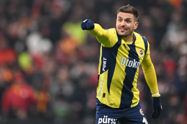 TADIĆ JOŠ UVEK NIJE ZA STARO GVOŽĐE: Bivši kapiten Srbije na sjajan način postigao gol! (VIDEO)