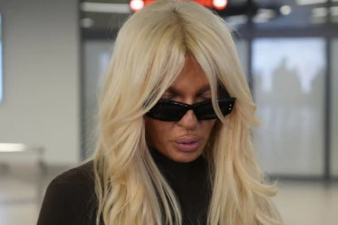 KARLEUŠI TRAŽILI DA SE UBIJE, SVE SE ODIGRALO U ČETIRI ZIDA! Uznemirujući detalji šokirali javnost, u dramu tada bio umešan i Tošić!