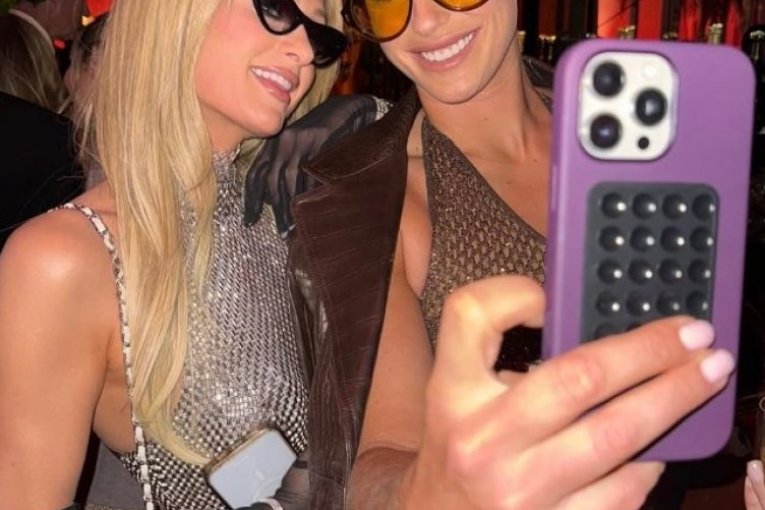 Beloruskinja i Paris Hilton